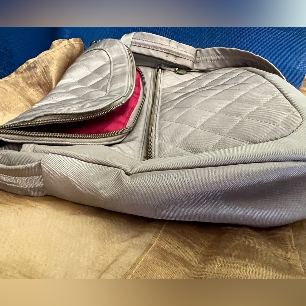 Travelon crossbody travel bag - Picture 5 of 15